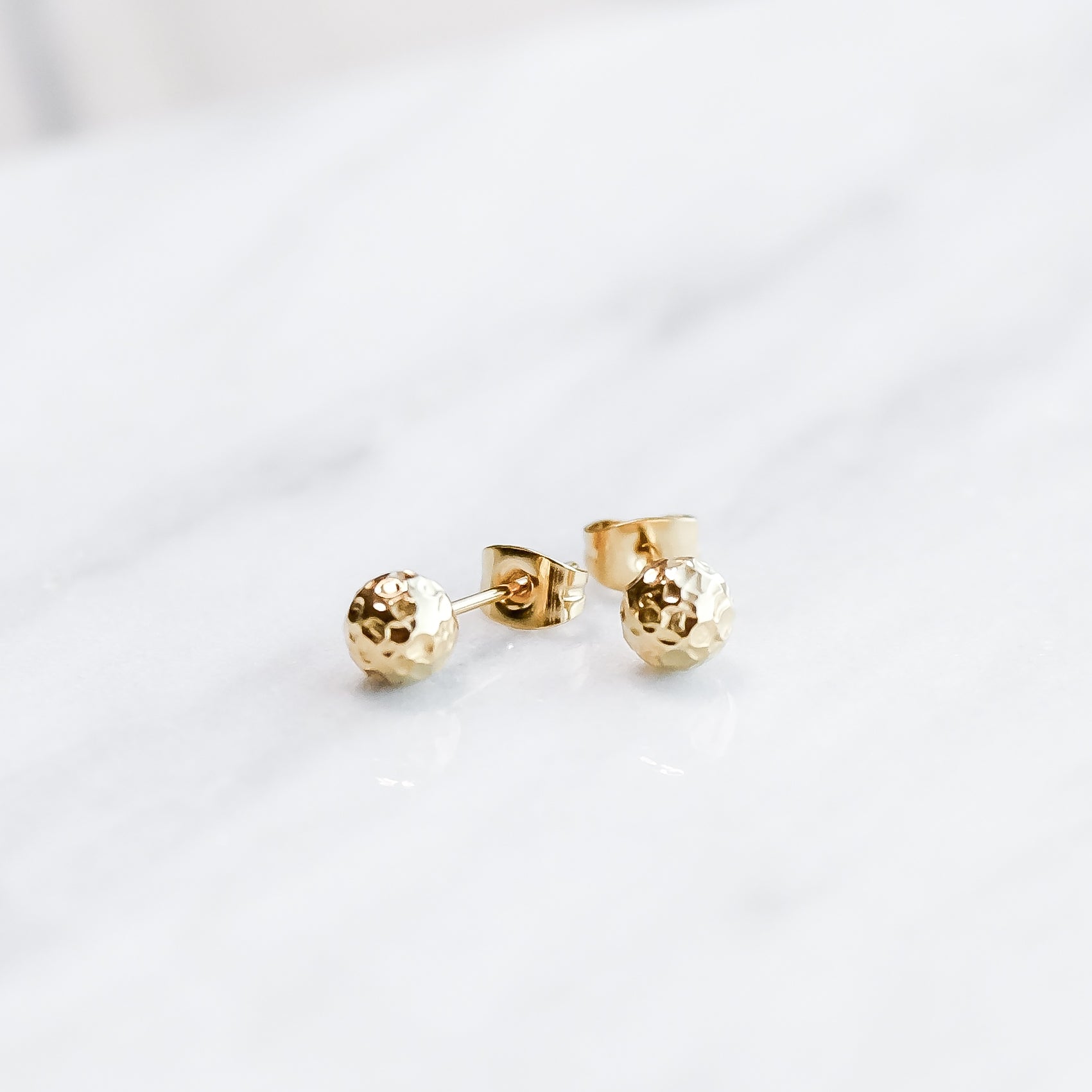 SIX Classy Hraun Eyrnalokkar