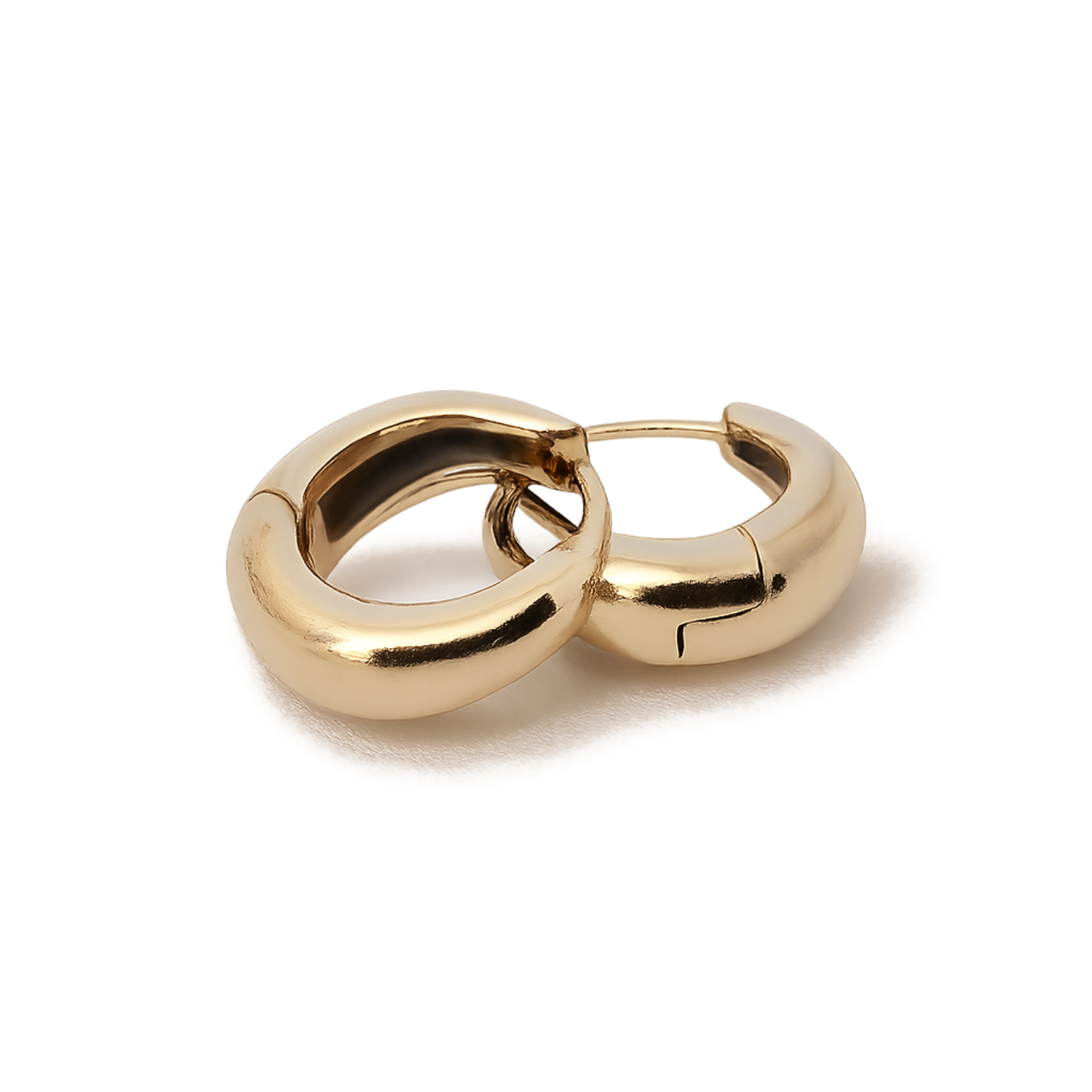 SIX Classy Tara Eyrnalokkar