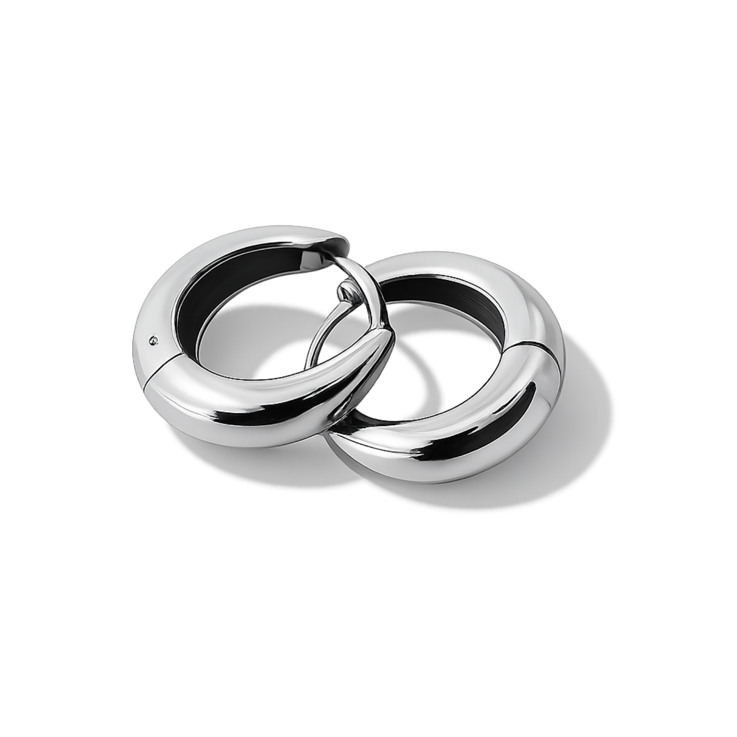 SIX Classy Tara Eyrnalokkar