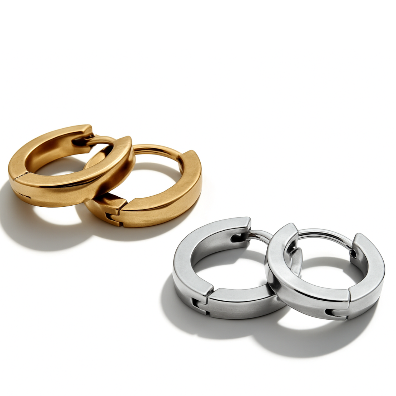 SIX Classy Sara Eyrnalokkar