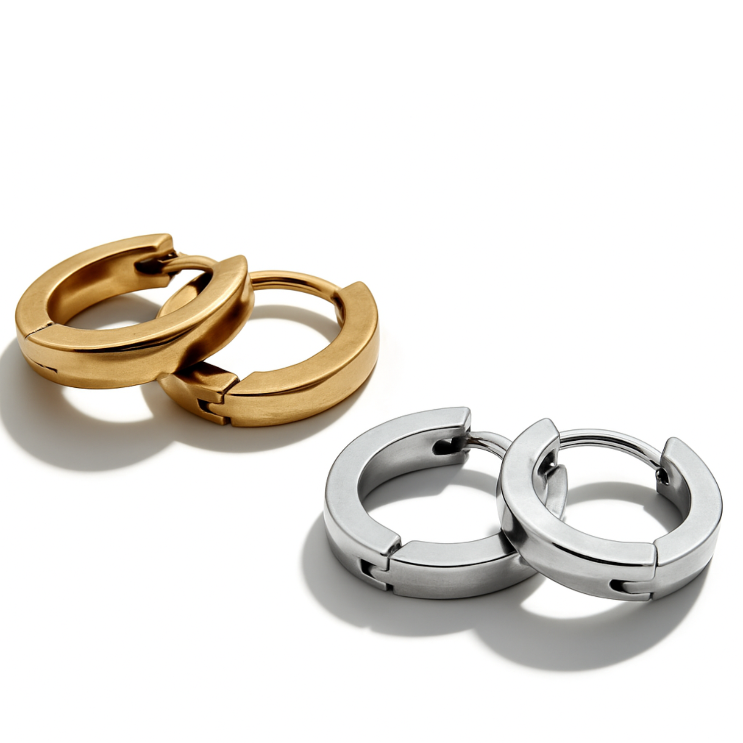 SIX Classy Sara Eyrnalokkar